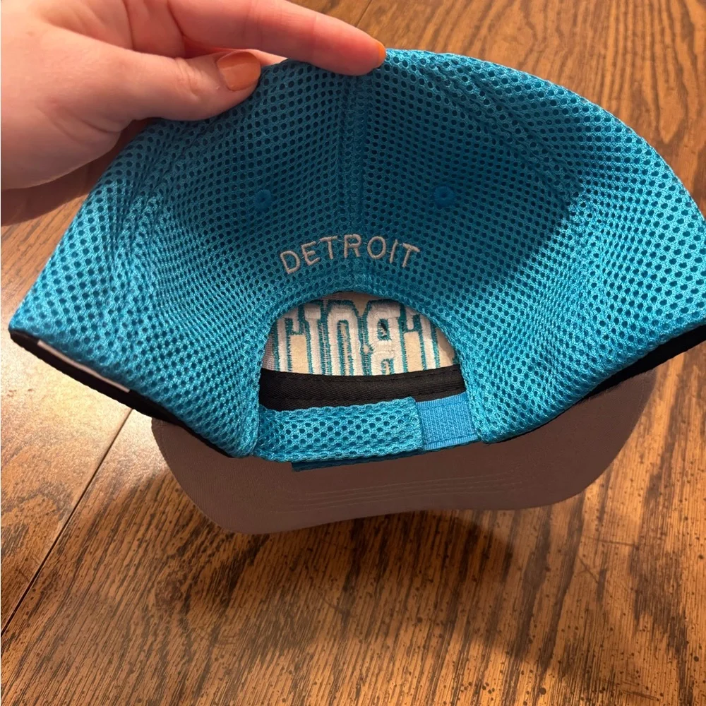 Men’s Detroit snap back hat - Picture 4 of 4